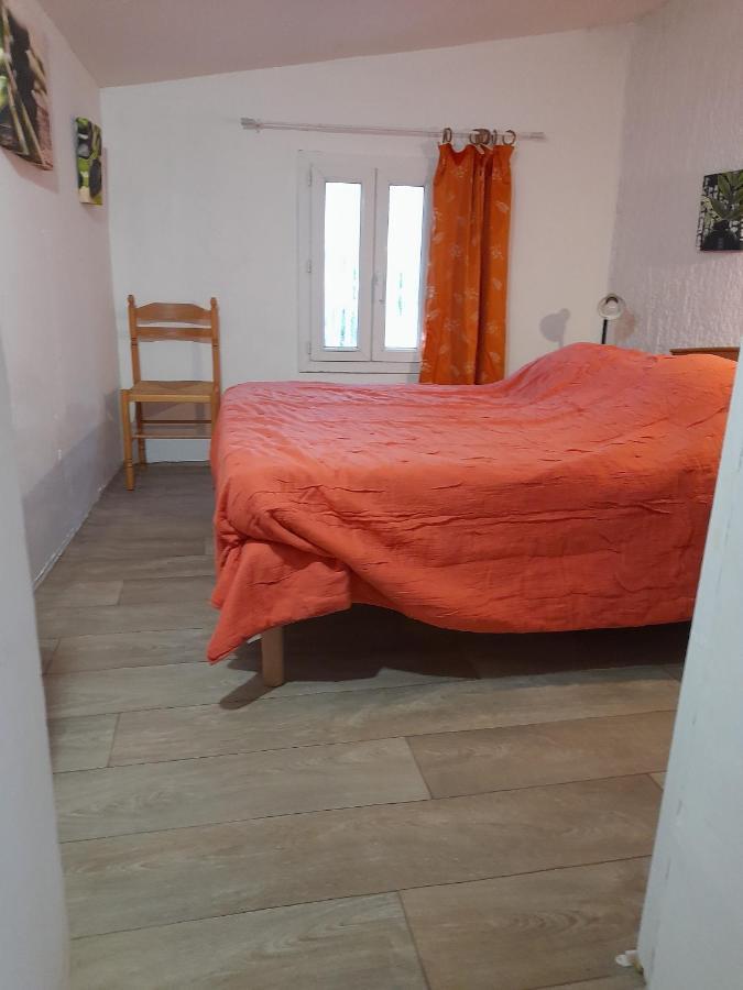 Chambres D'Hotes Chez Cecile A Lagnes 외부 사진