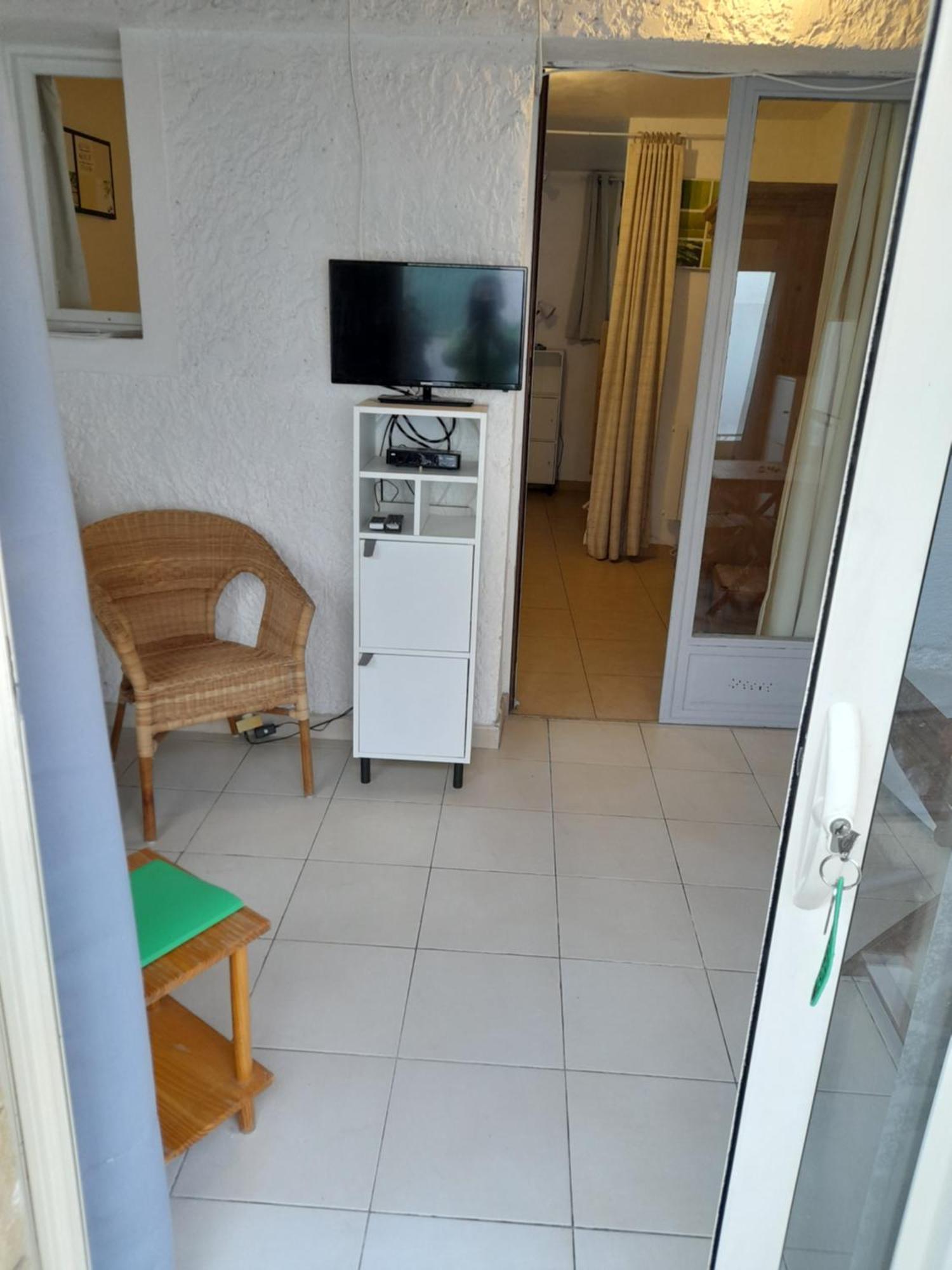 Chambres D'Hotes Chez Cecile A Lagnes 외부 사진